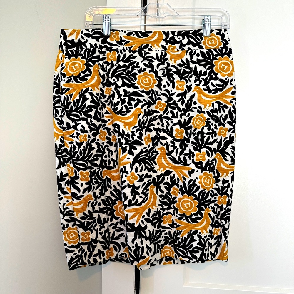 EUC LOFT pencil skirt, size 10